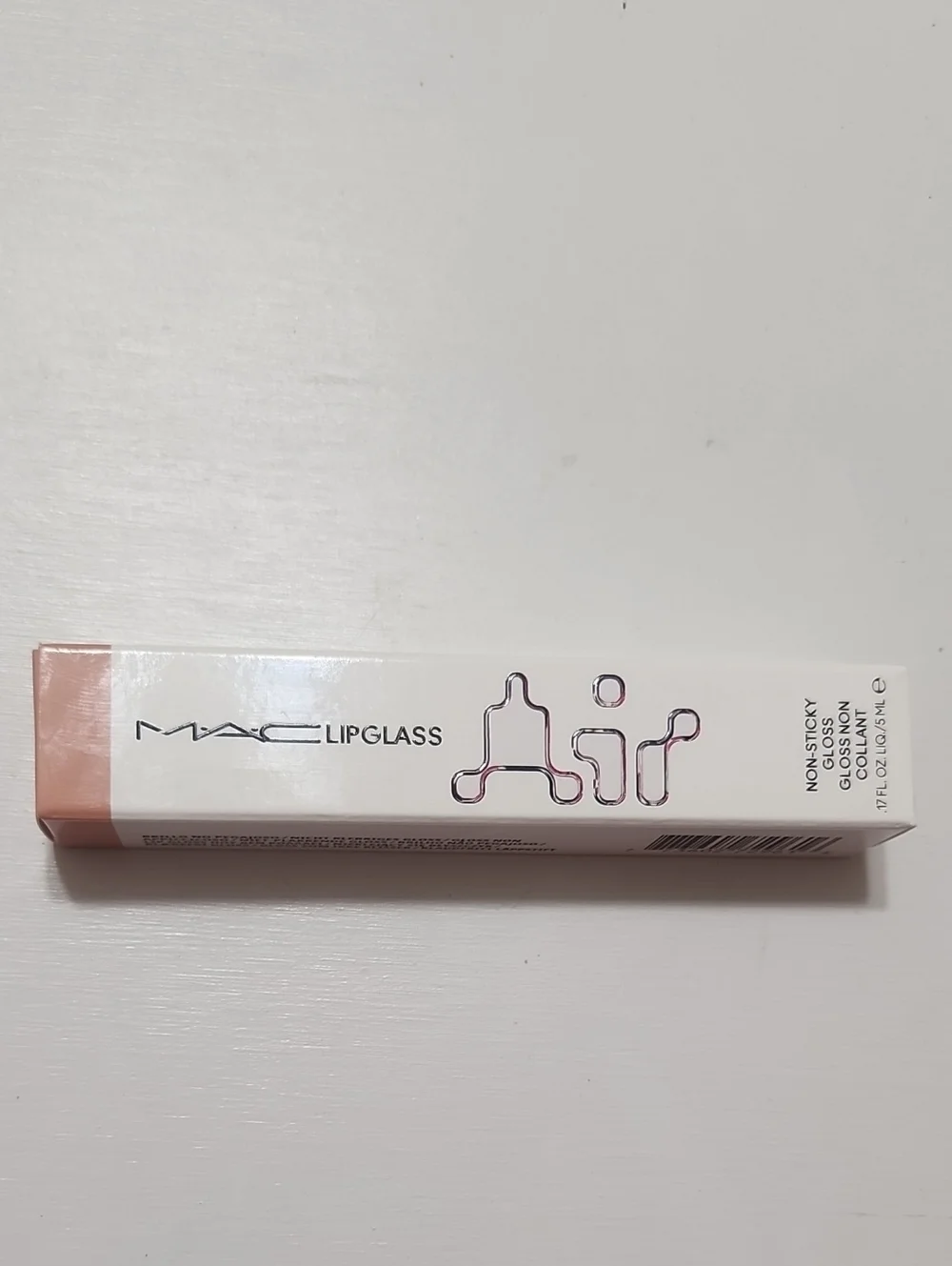 MAC Behaved Lipglass Air